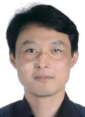 司机勇救轻生女子